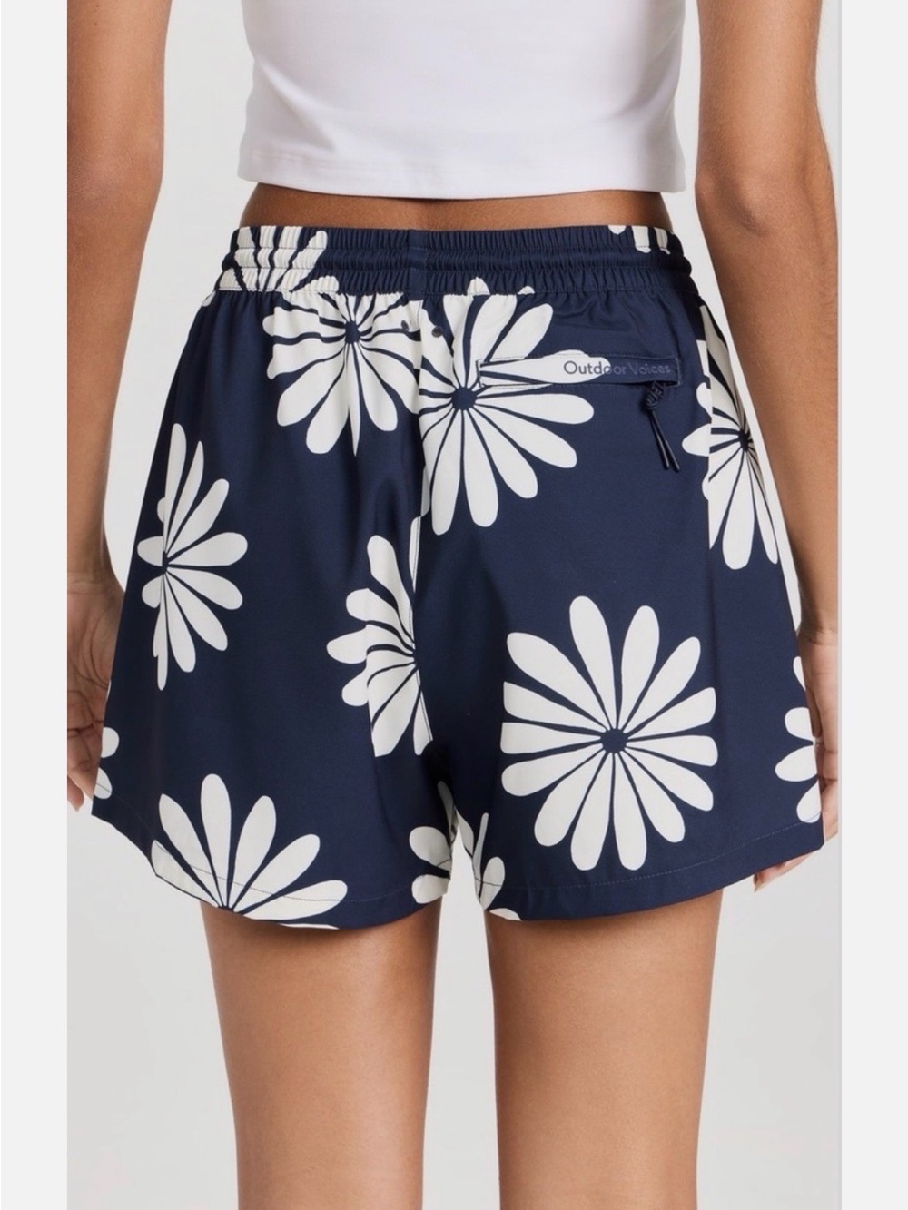 Outdoor Voices SolarCool 3" Women's Shorts Navy Floral Size M - Picture 4 of 4